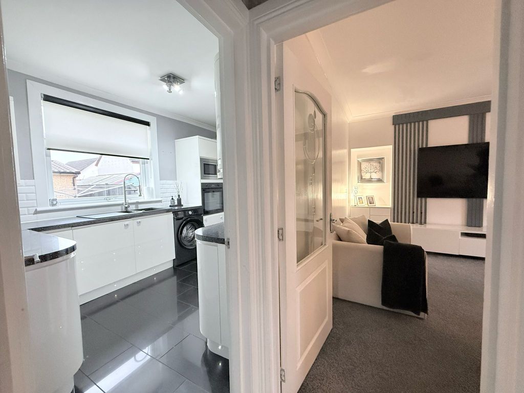 Additional image 7 of 4 bed end terrace house for saleAlmond Street, Grangemouth FK3