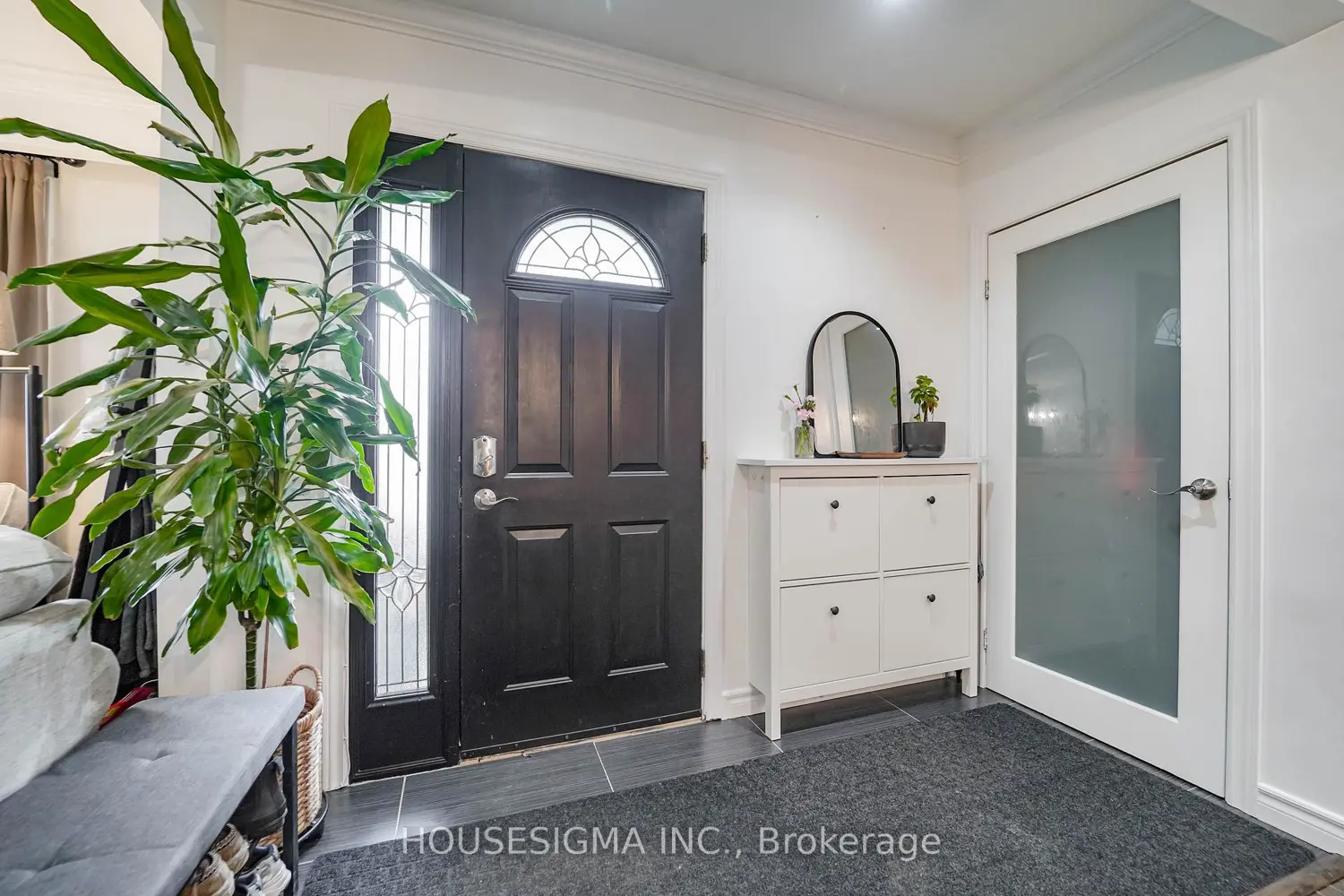 919 Central Park Boulevard photo 3