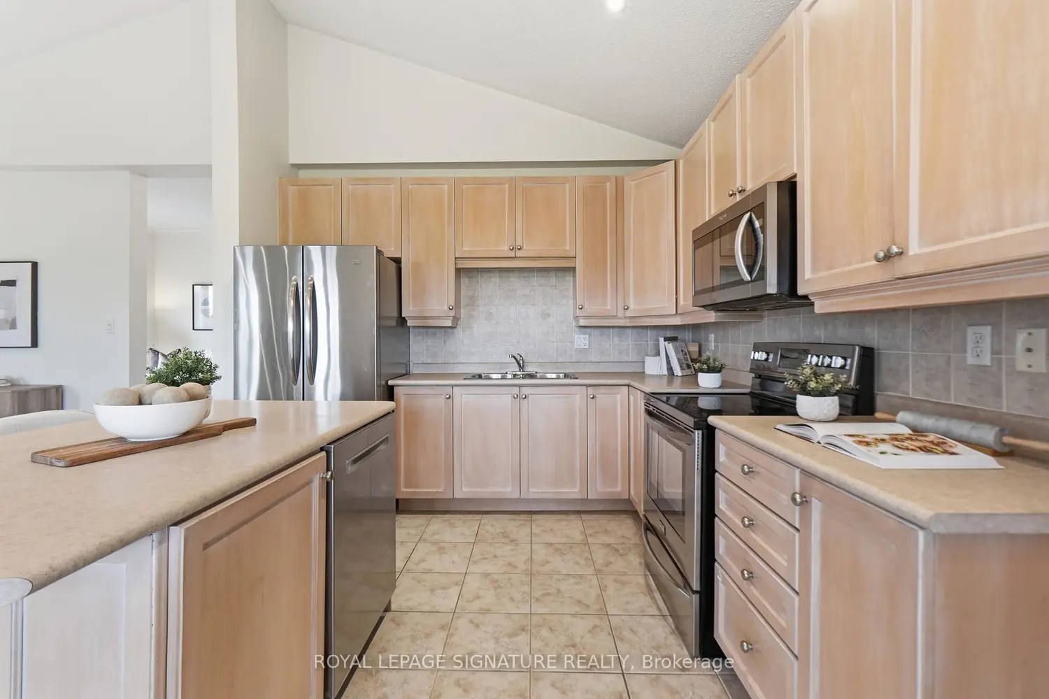 7226 Lowville Heights photo 4