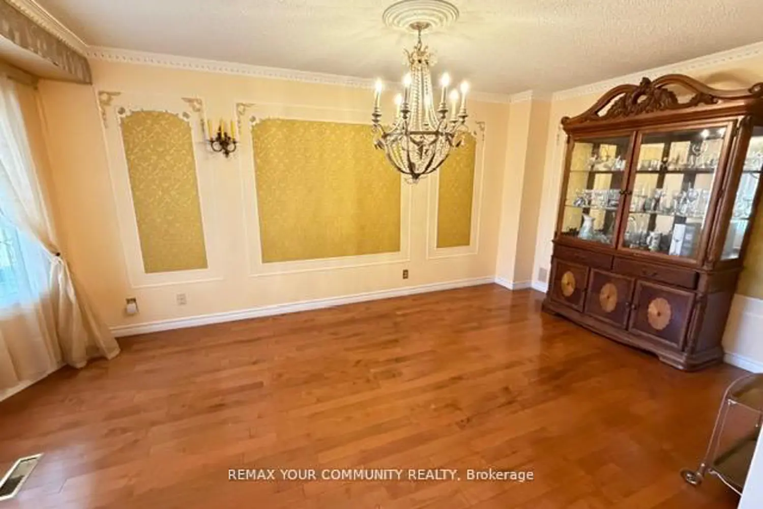 19 Roosevelt Drive photo 4