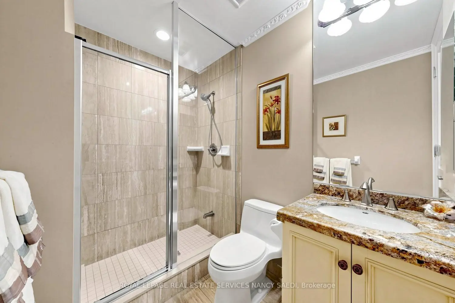 Additional image 16 of 10 Bellair Street 802