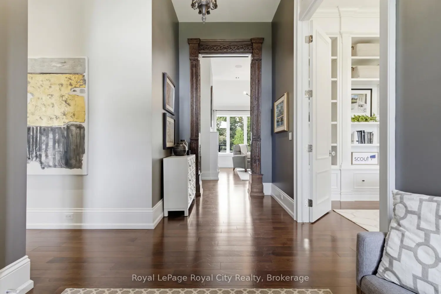 54 Bridle Path photo 3