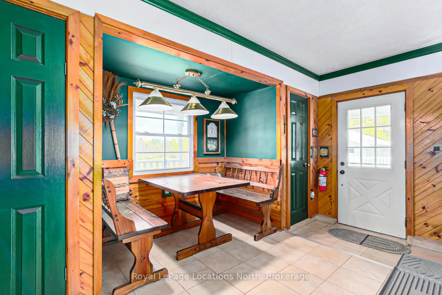 788070 Grey Road 13 Road