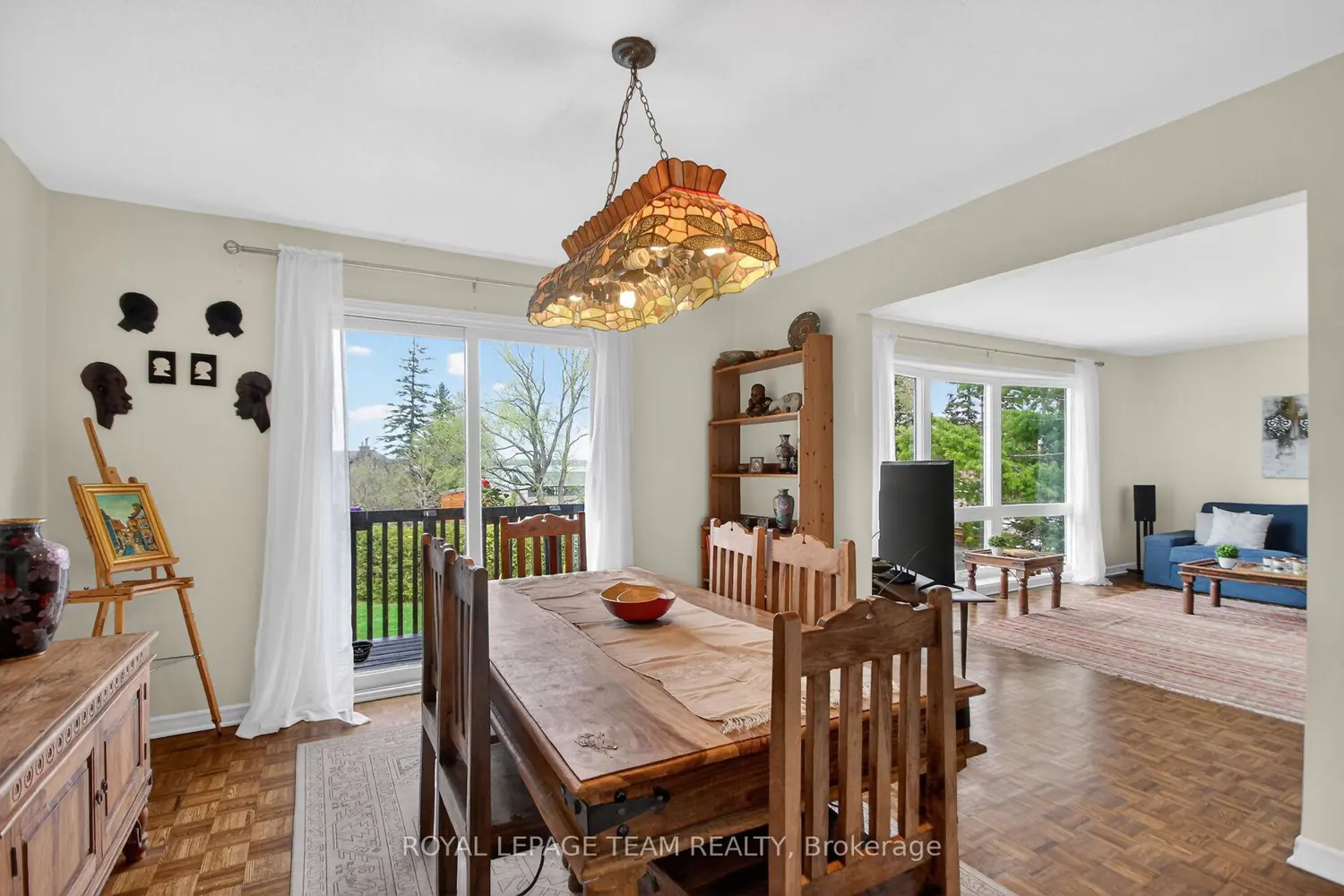 136 James Cummings Avenue