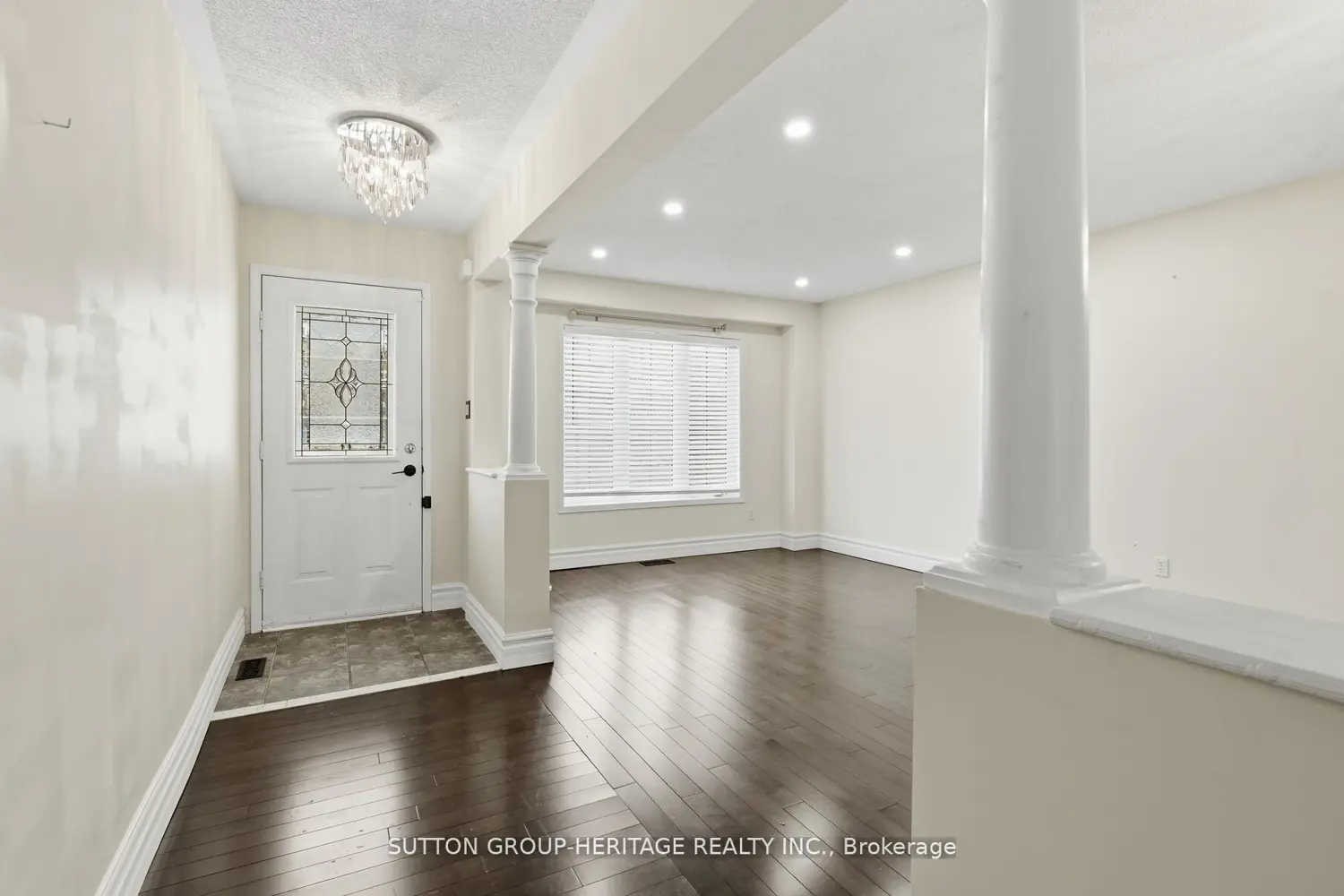 10 Greenhalf Drive photo 2