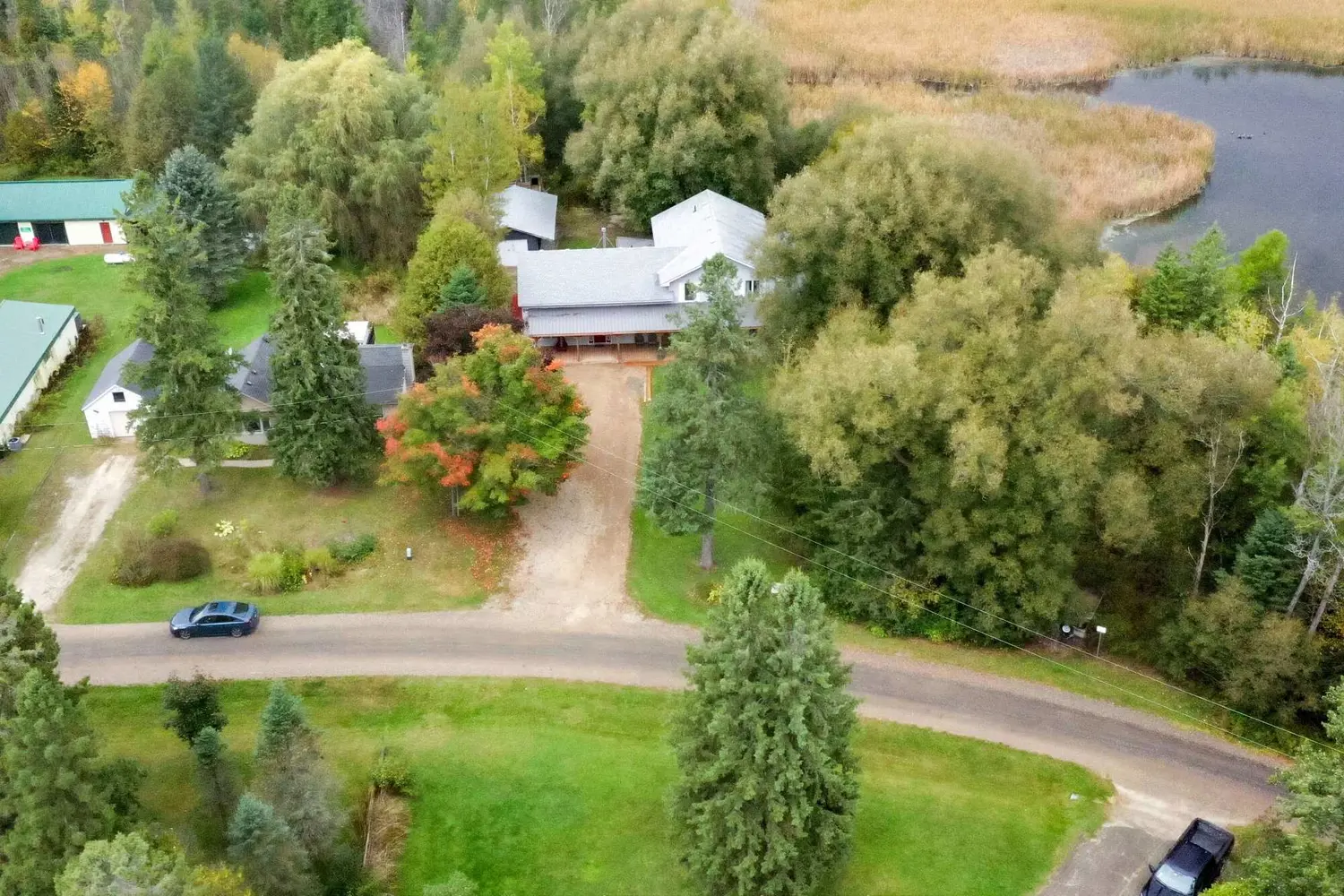 8 Scott Crescent