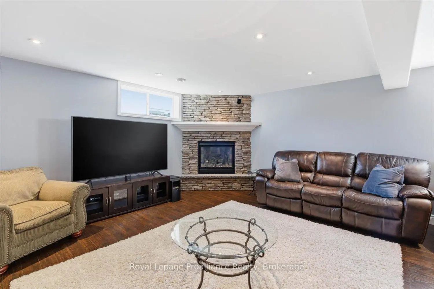 Additional image 17 of 109 Pinnacle Street