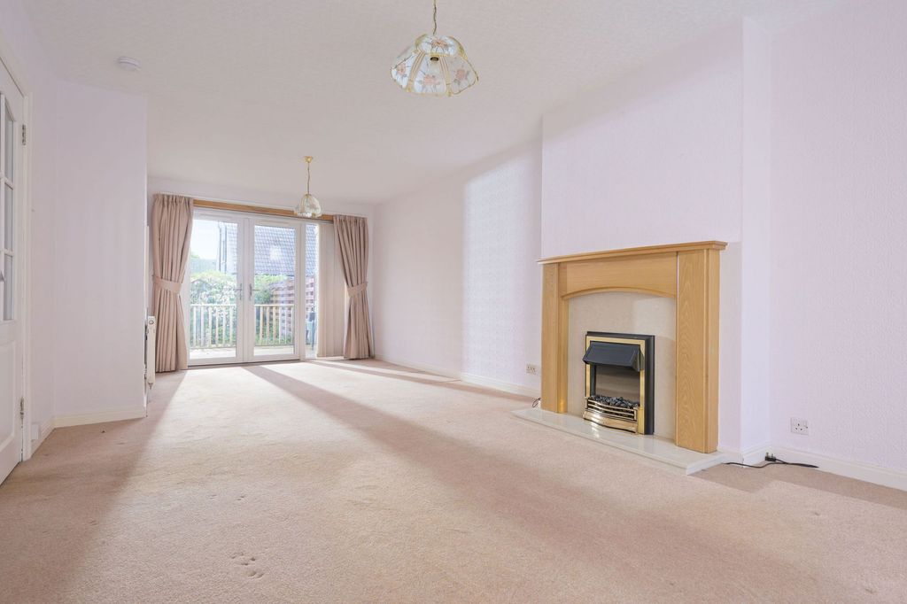 Additional image 5 of 4 bed semi-detached house for sale39 Oxgang Road, Grangemouth FK3