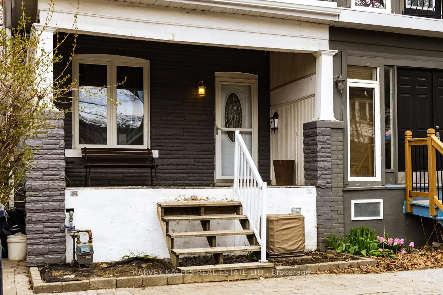 50 Ashdale Avenue
