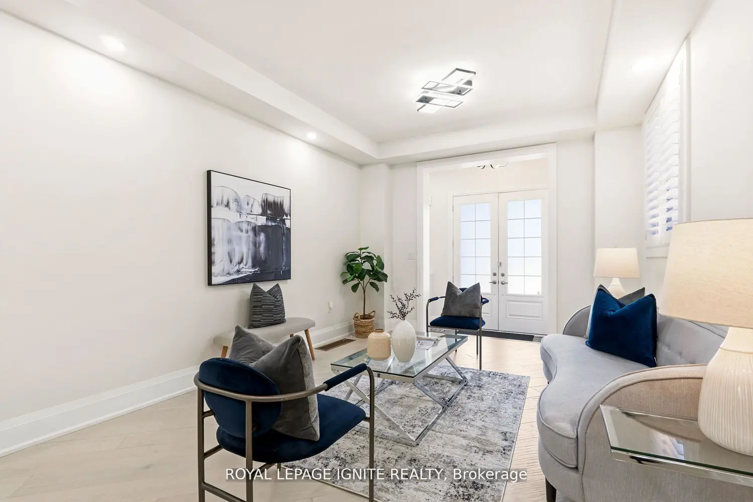 11 Jenwood Crescent photo 5