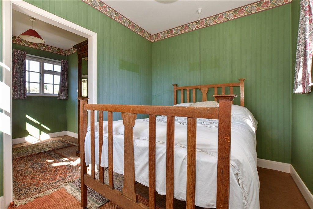 Additional image 10 of 3 bed detached house for saleEaston Lane, Freshwater, Isle Of Wight PO40