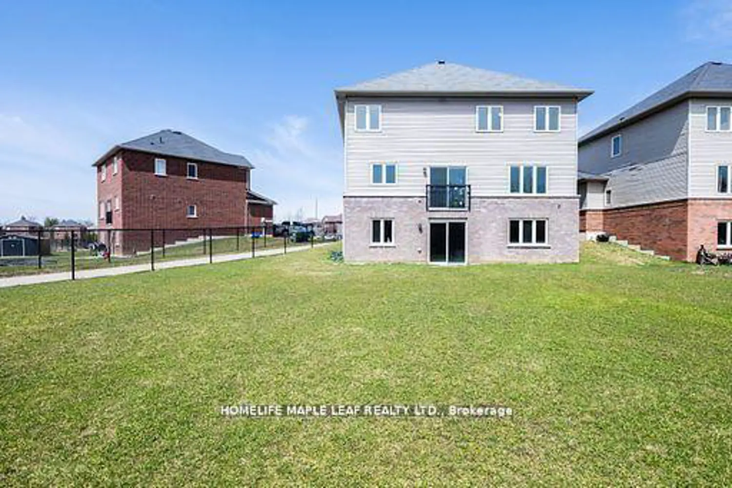 Additional image 17 of 301 Moody Street