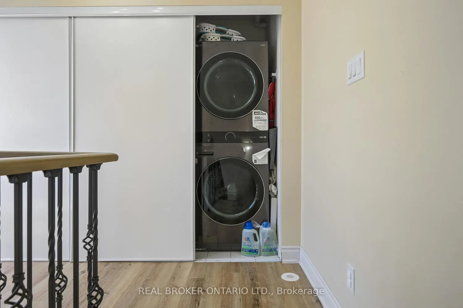 Additional image 18 of 18 Laidlaw Street 1011