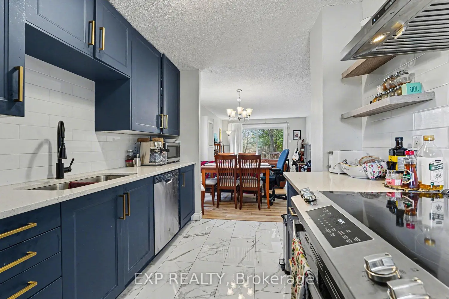 56 Glamorgan Drive photo 3