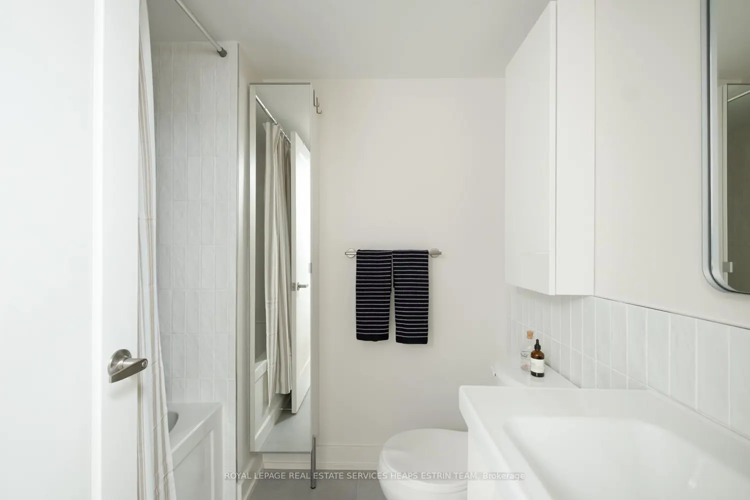 Additional image 13 of 1420 Dupont Street 1001