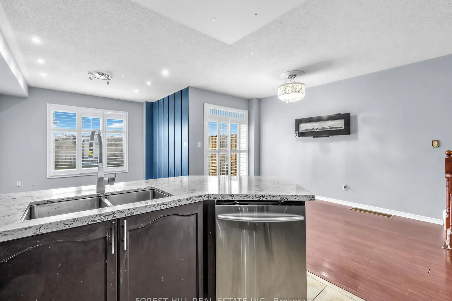 40 Croker Drive photo 3