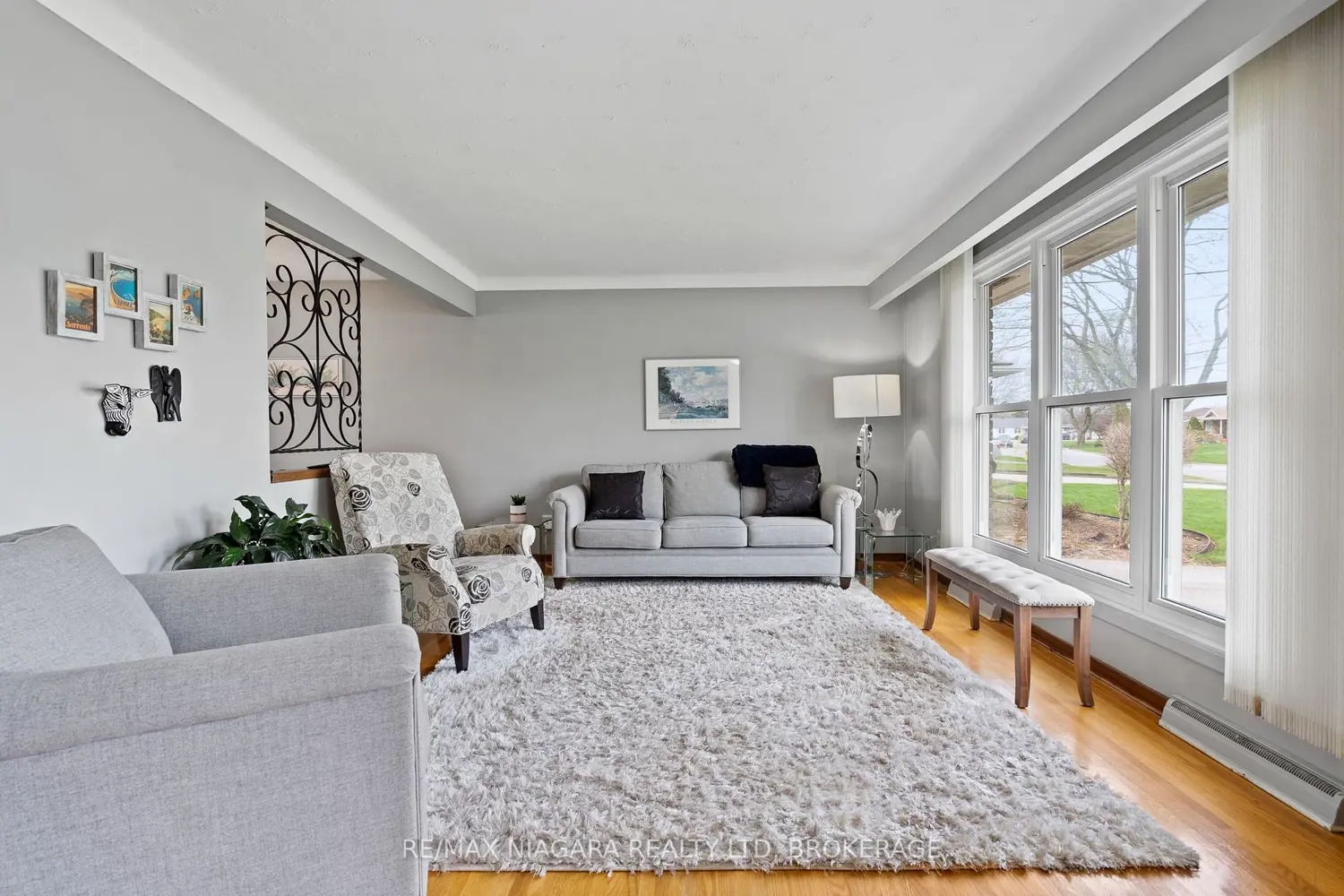 16 Croydon Drive photo 2