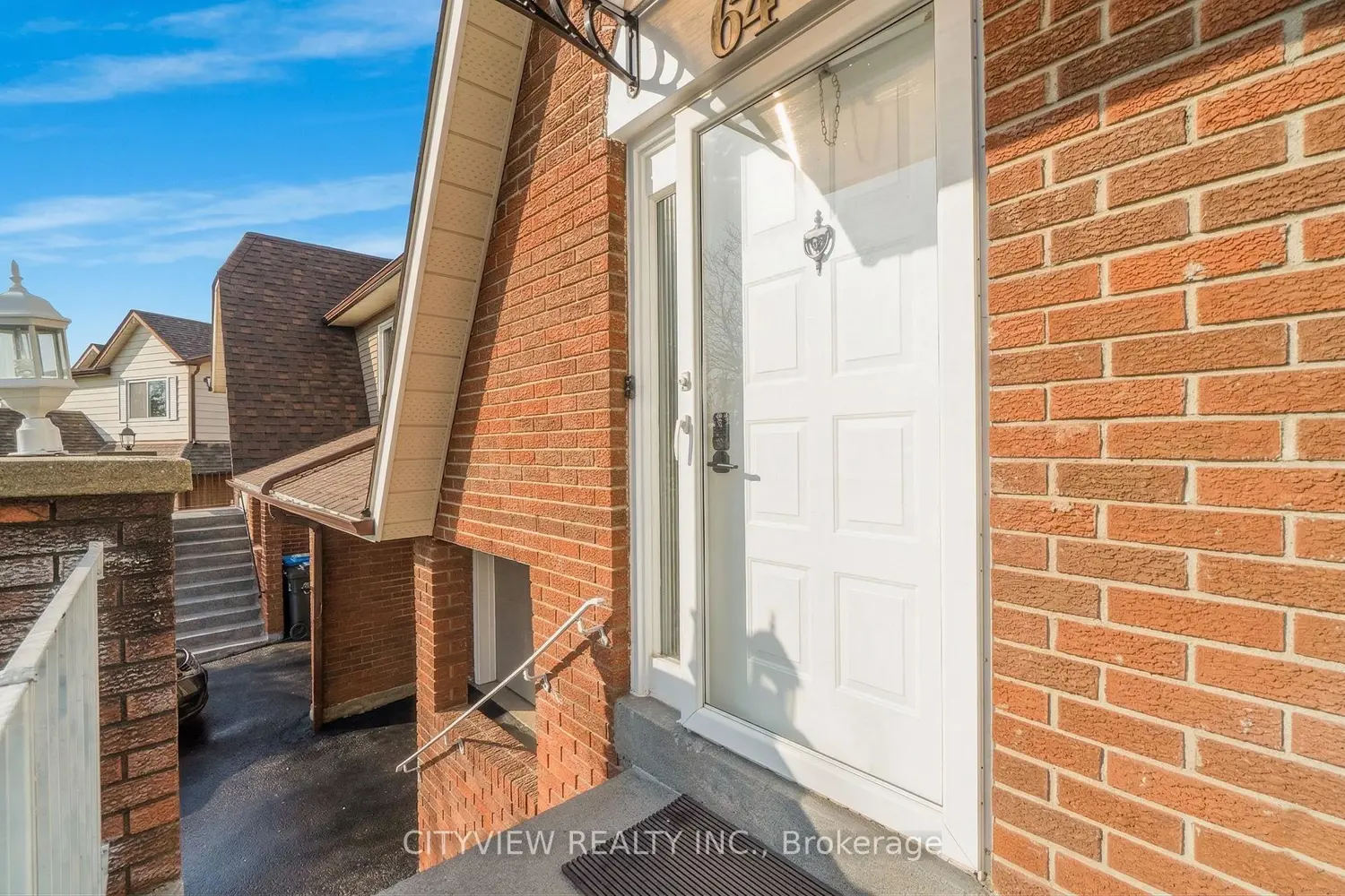 64 Foxacre Row photo 3