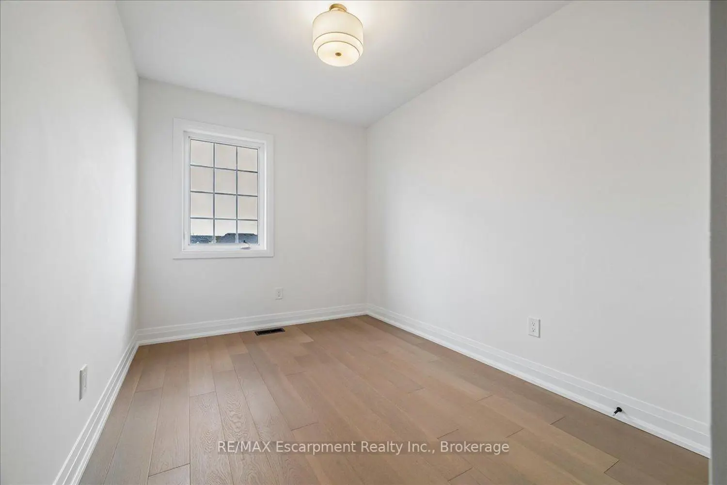 Additional image 11 of 2171 Fiddlers Way 36