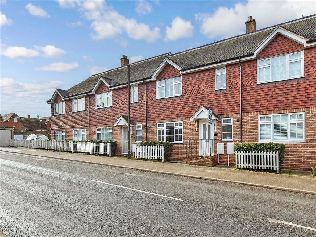 3 bed terraced house for saleHigh Street, Godstone, Surrey RH9