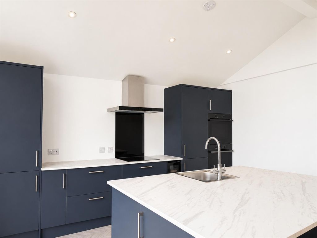 Additional image 2 of 2 bed flat for saleBridge Road, Great Yarmouth NR30