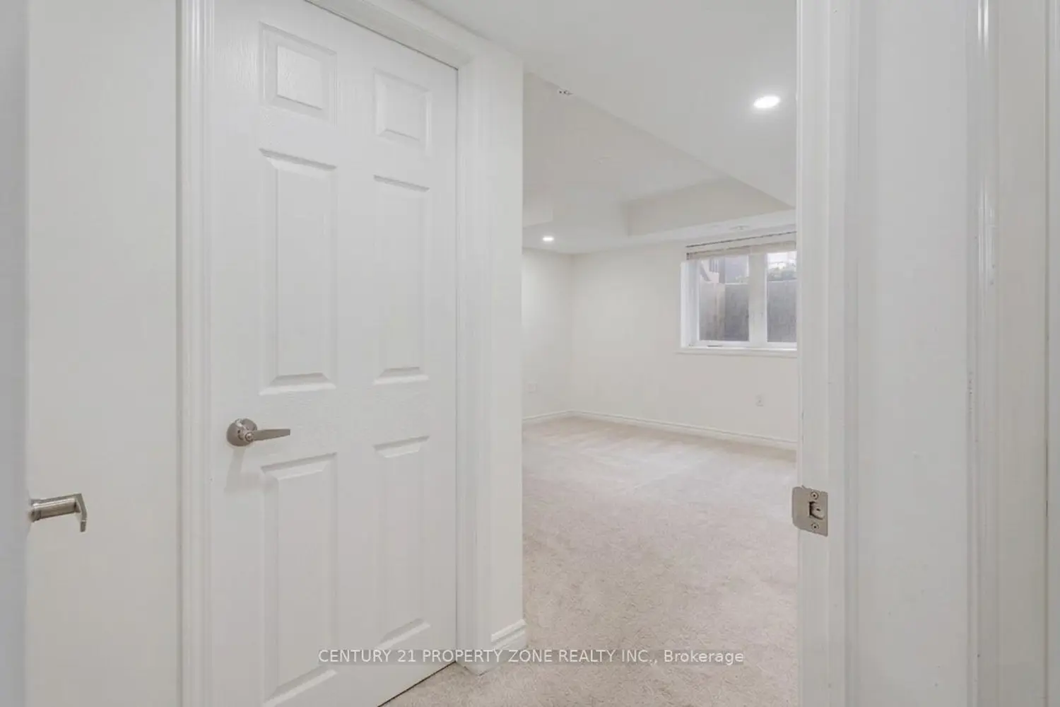 Additional image 10 of 250 Lagerfeld Drive 4