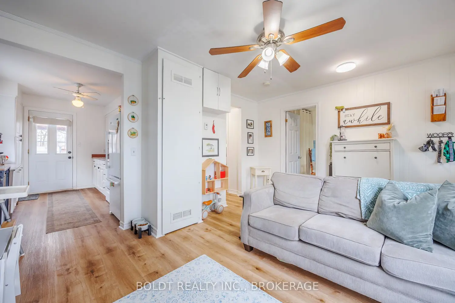 5 Nelles Road photo 2