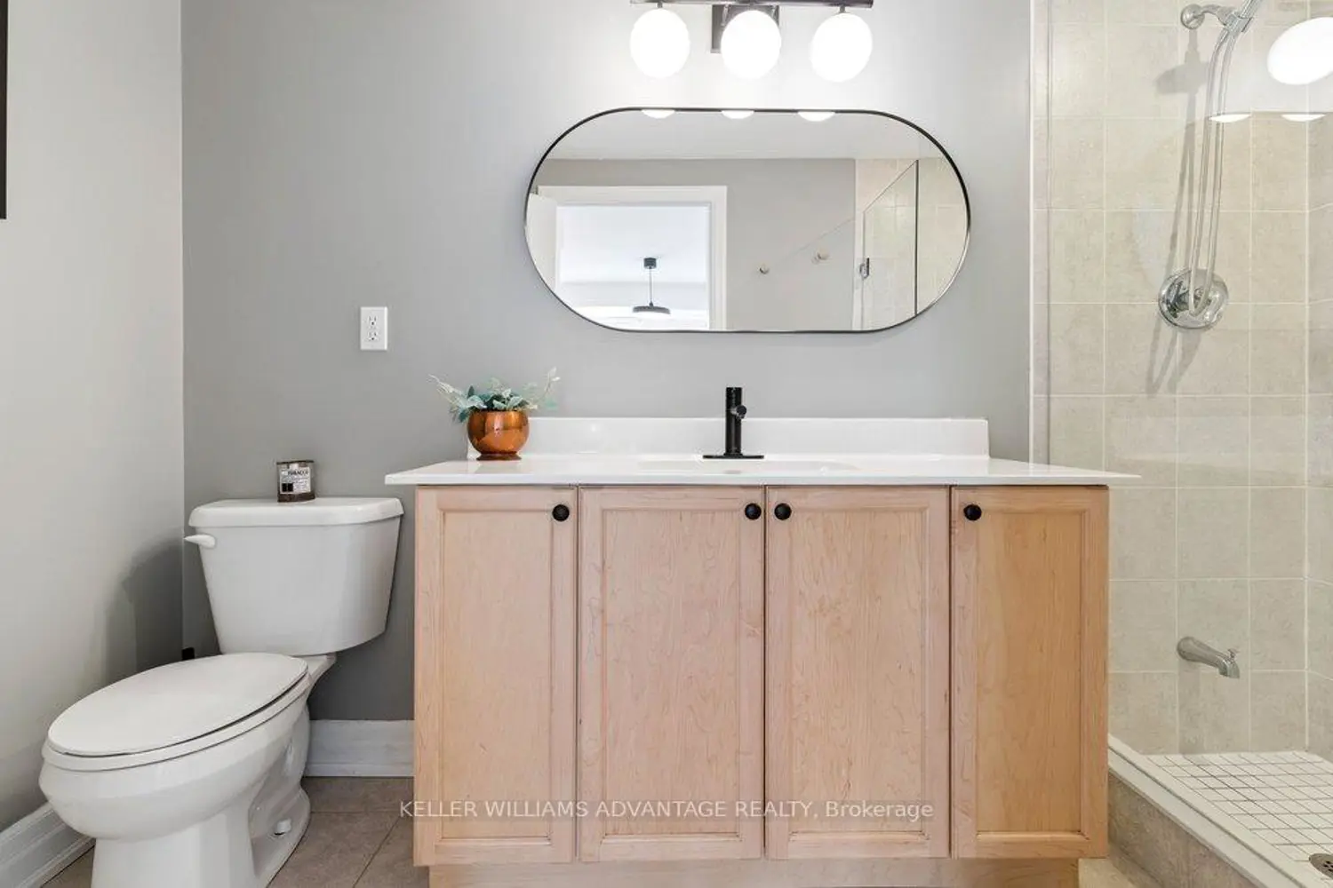 Additional image 16 of 57 Macaulay Avenue 402
