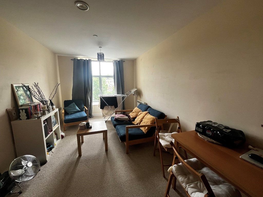 2 bed flat for saleGlossop Brook Road, Glossop, Derbyshire SK13 photo 3