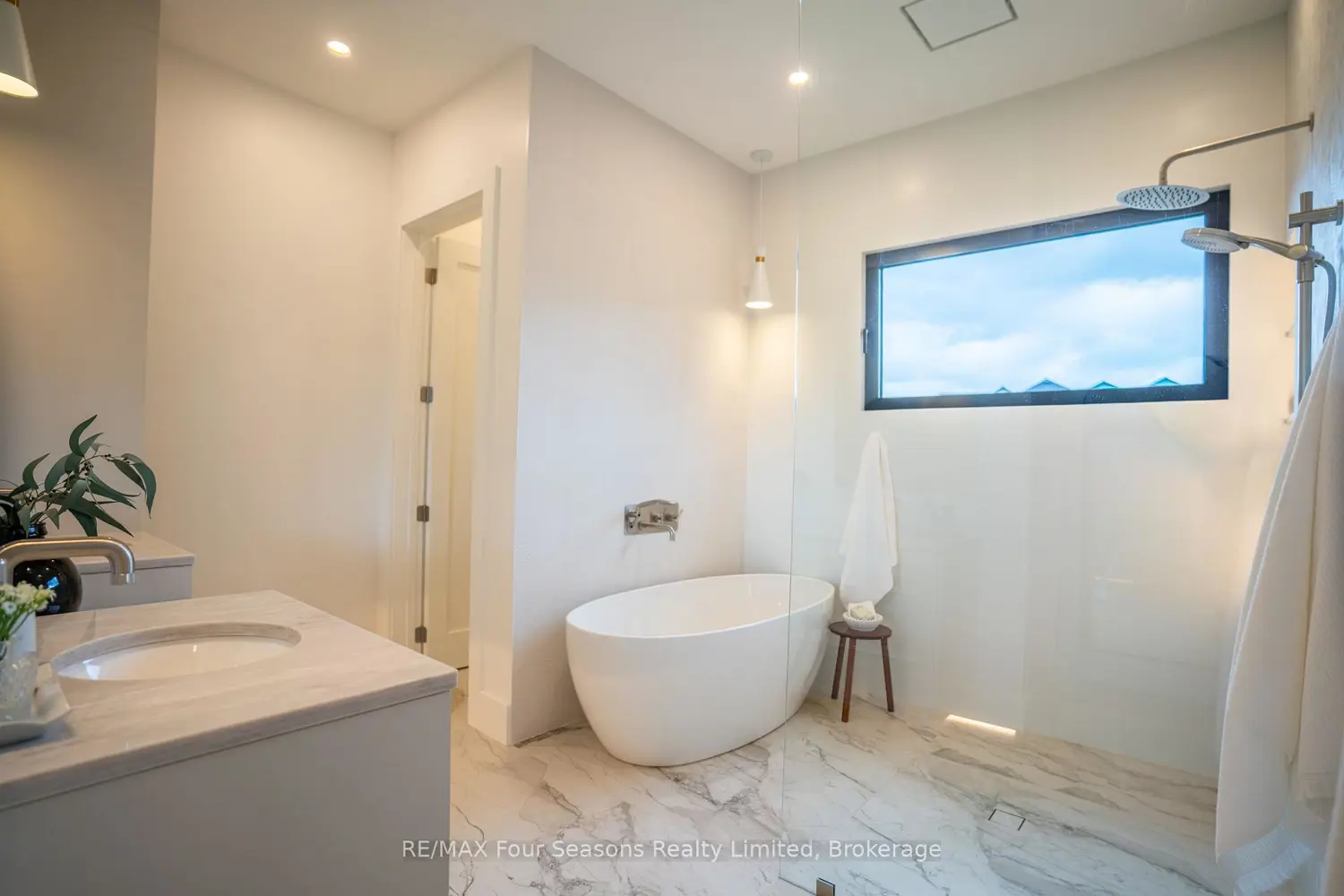 Additional image 4 of 102 Barton Boulevard