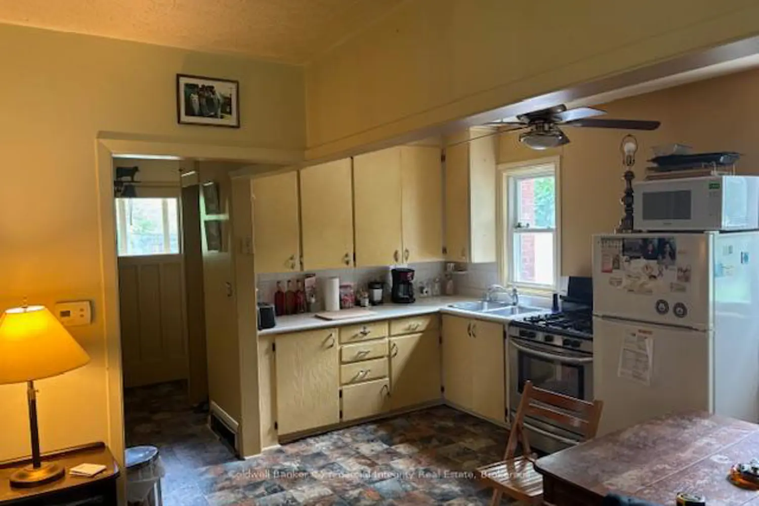 141 Bell Street photo 5