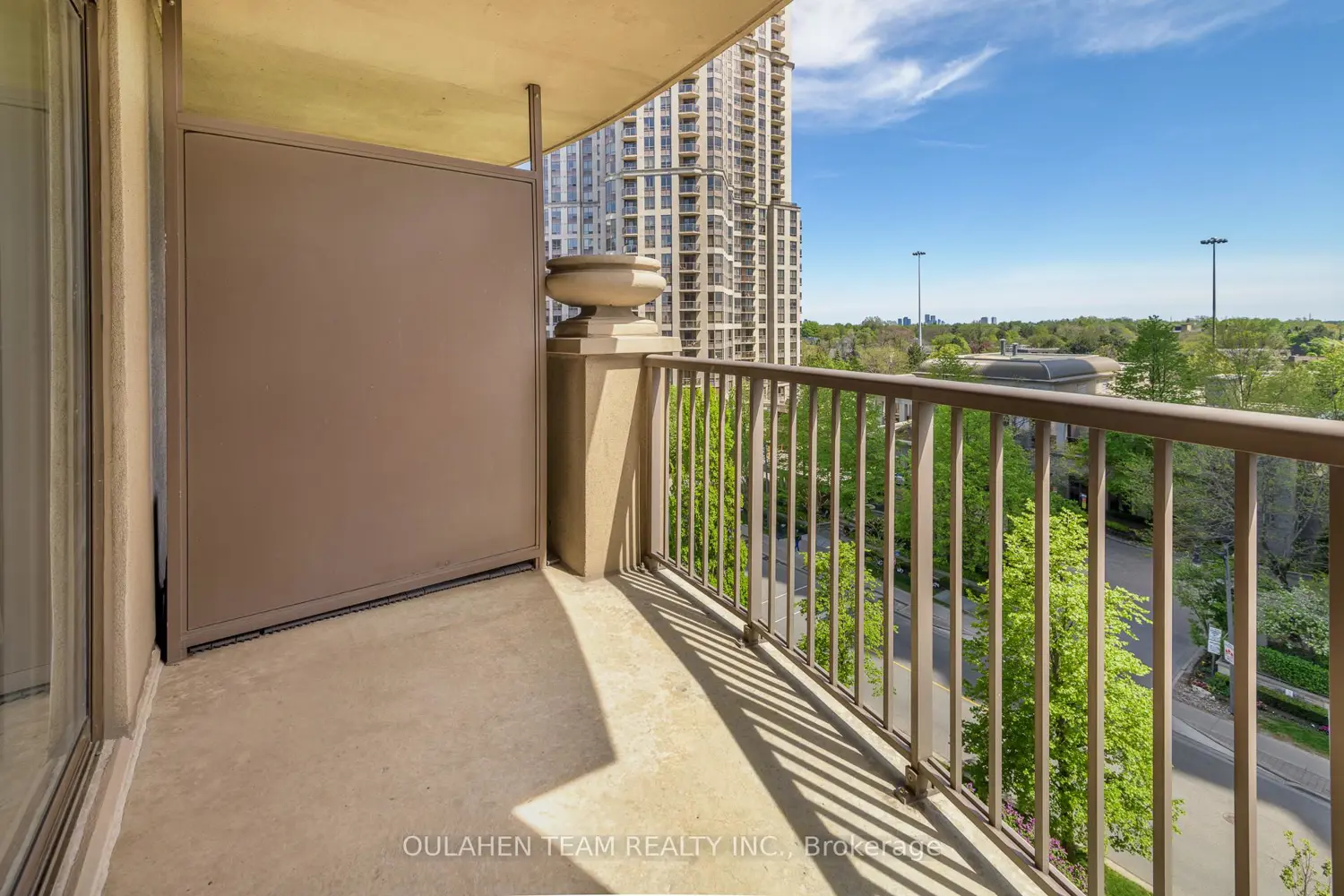 Additional image 6 of 55 Harrison Garden Boulevard 704