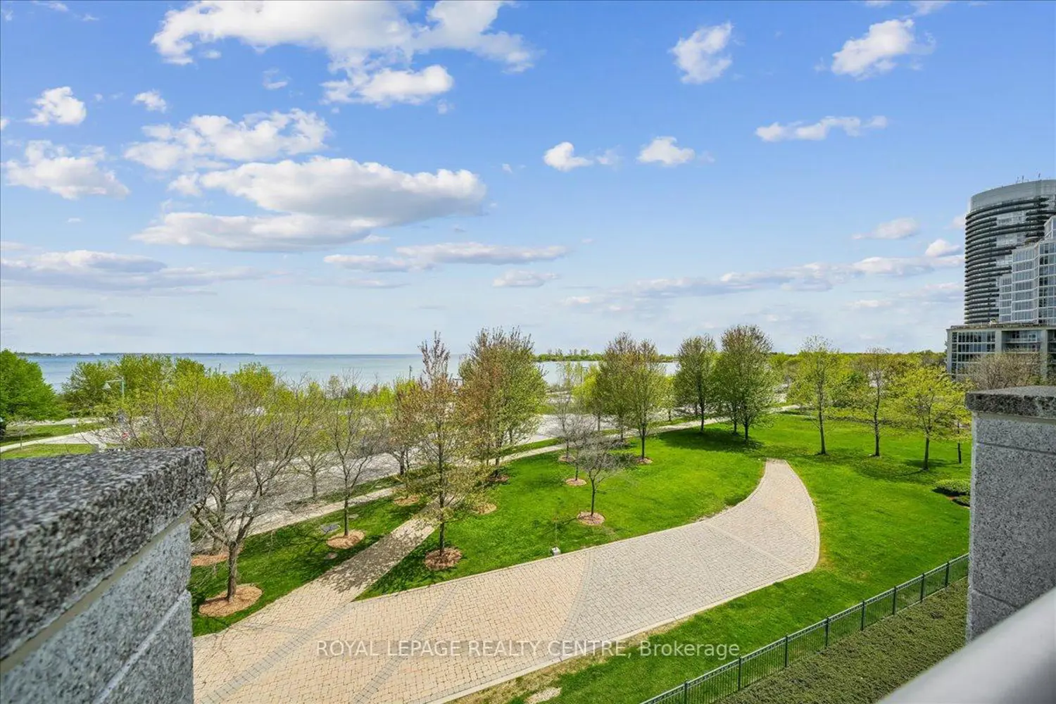 Additional image 20 of 2095 Lake Shore Boulevard 318