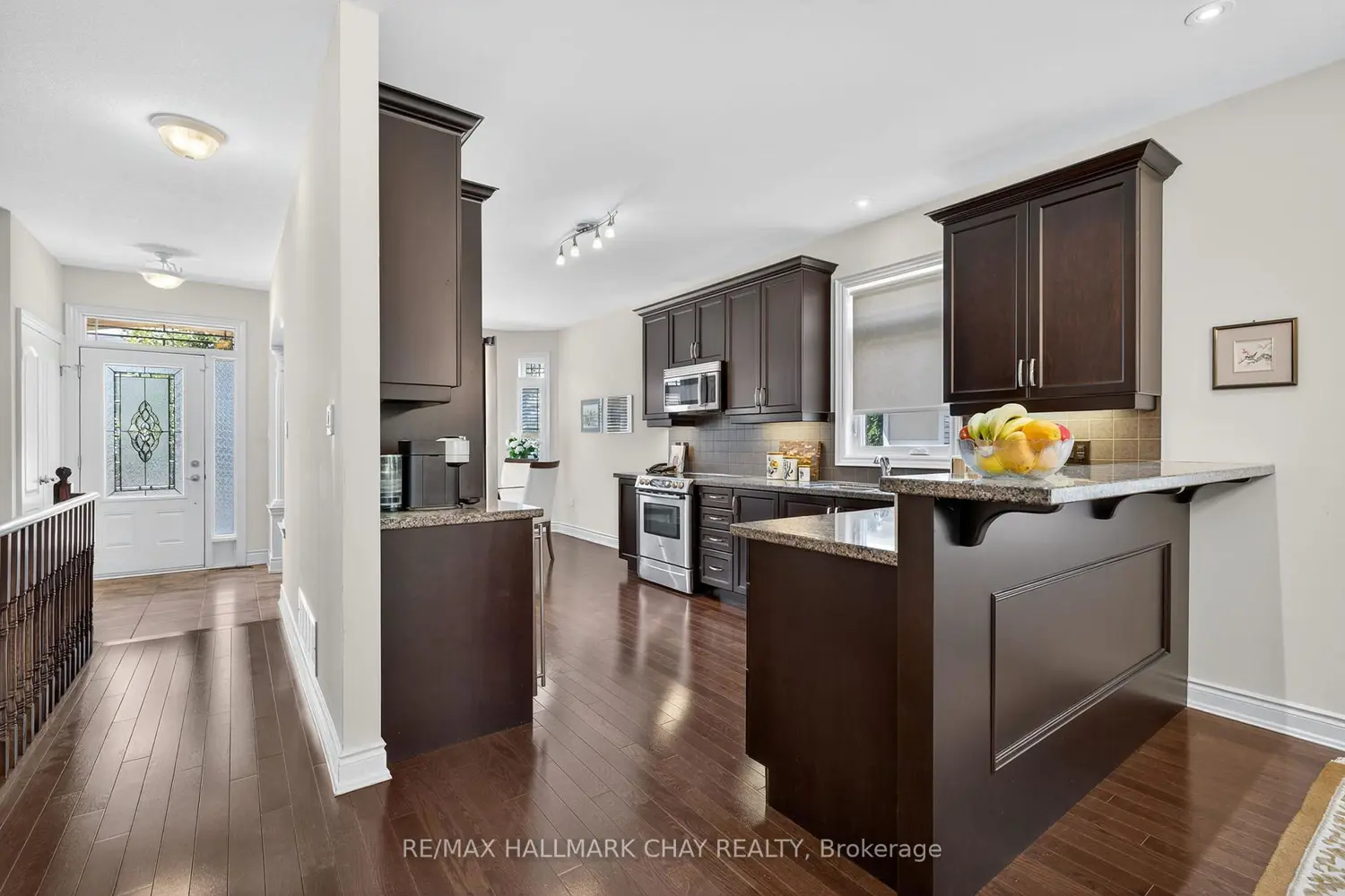 199 Ridge Way photo 3