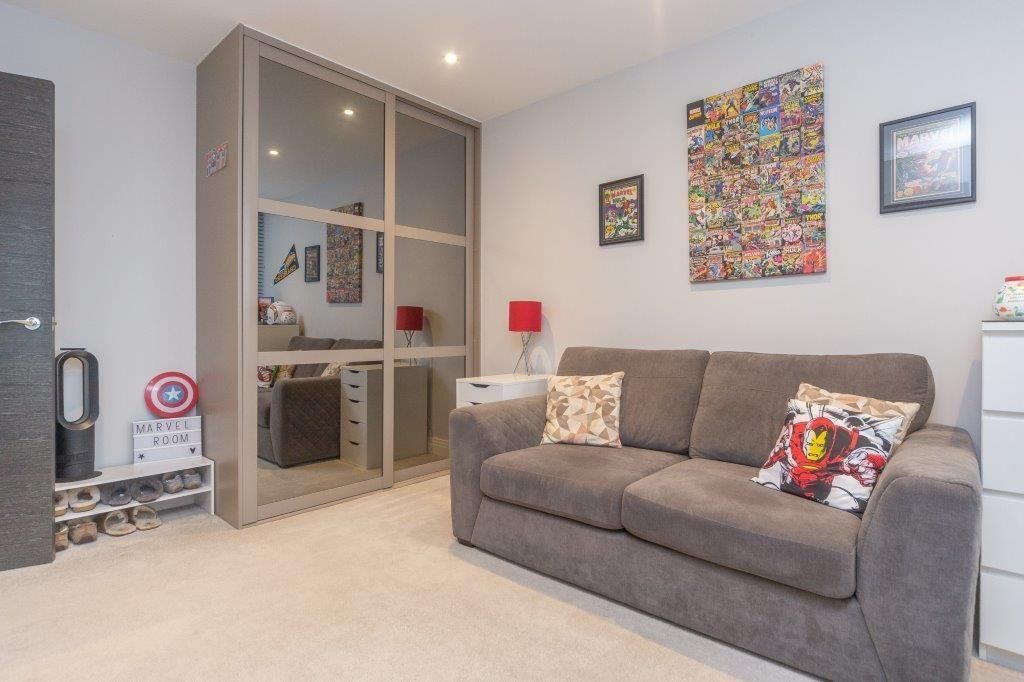 Additional image 7 of 2 bed flat for saleFleet, Hampshire GU51