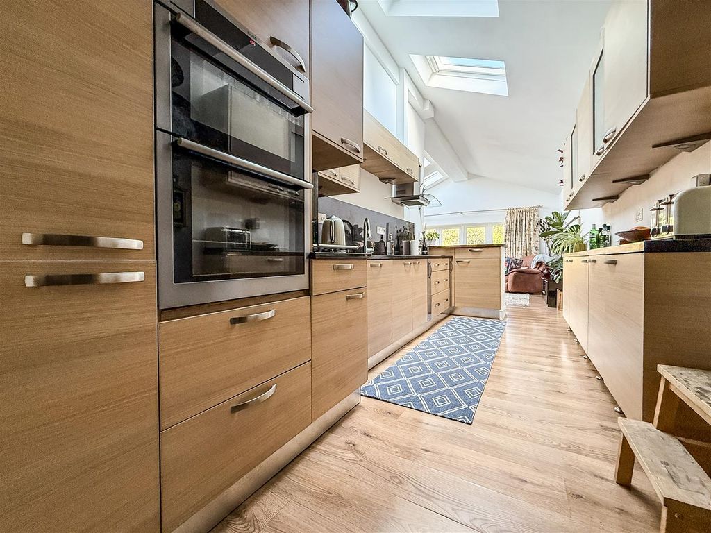 Additional image 7 of 3 bed end terrace house for saleCastle Street, Portchester PO16