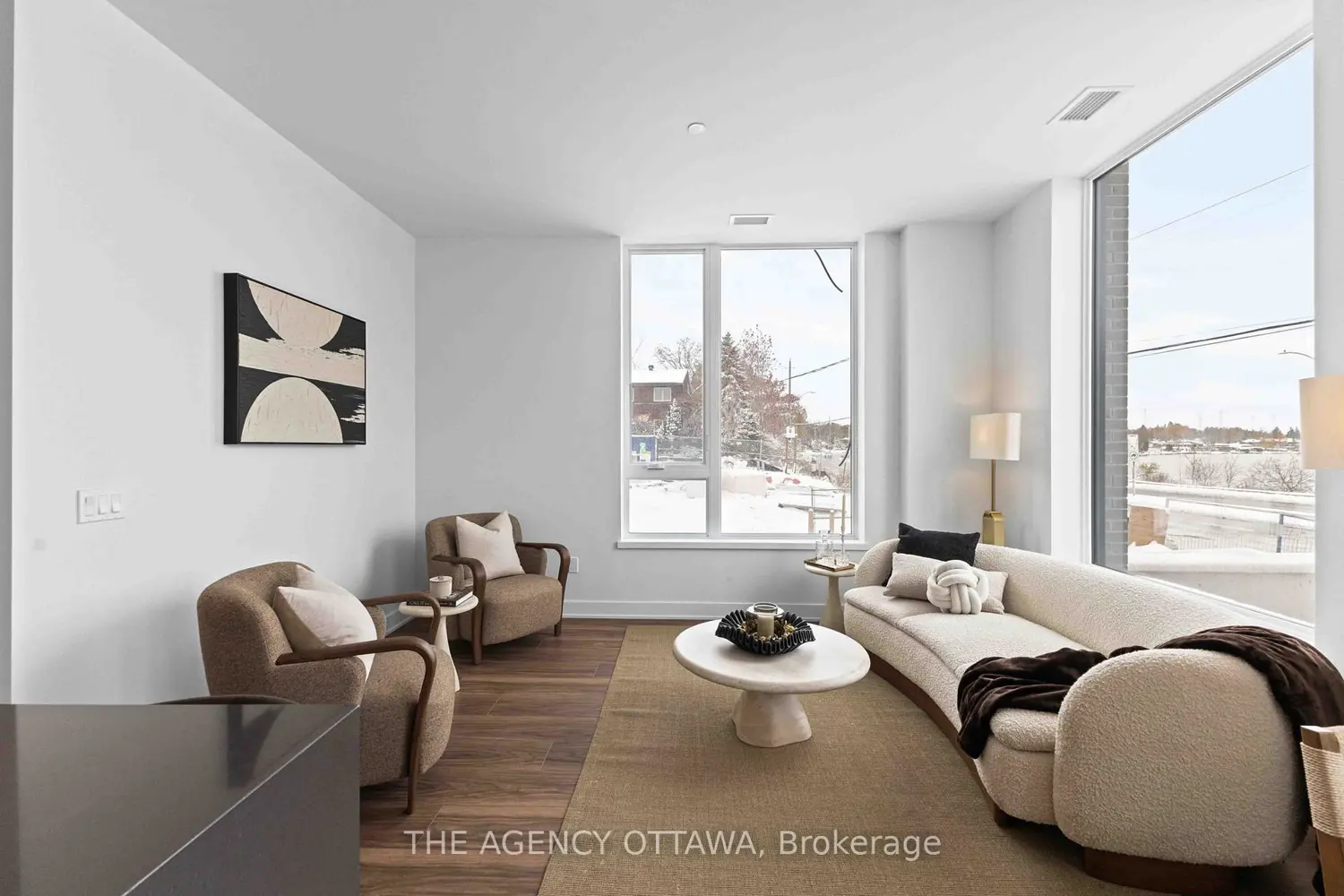 Additional image 8 of 3071 Riverside Drive 304