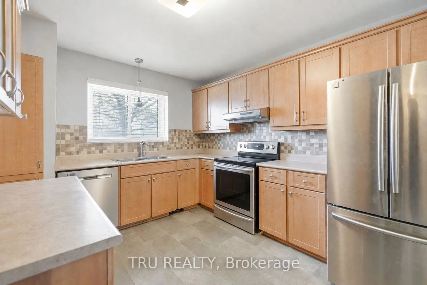 Additional image 4 of 2336 Orient Park Drive 16
