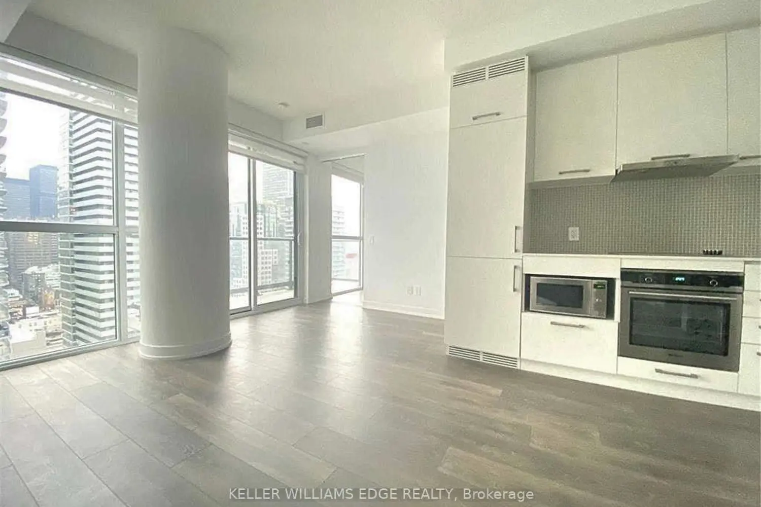 87 Peter Street 3612