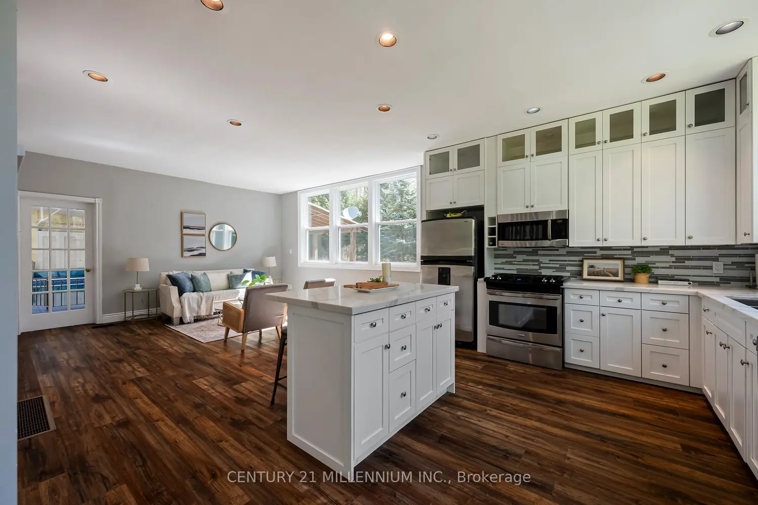19211 Mountainview Road photo 4
