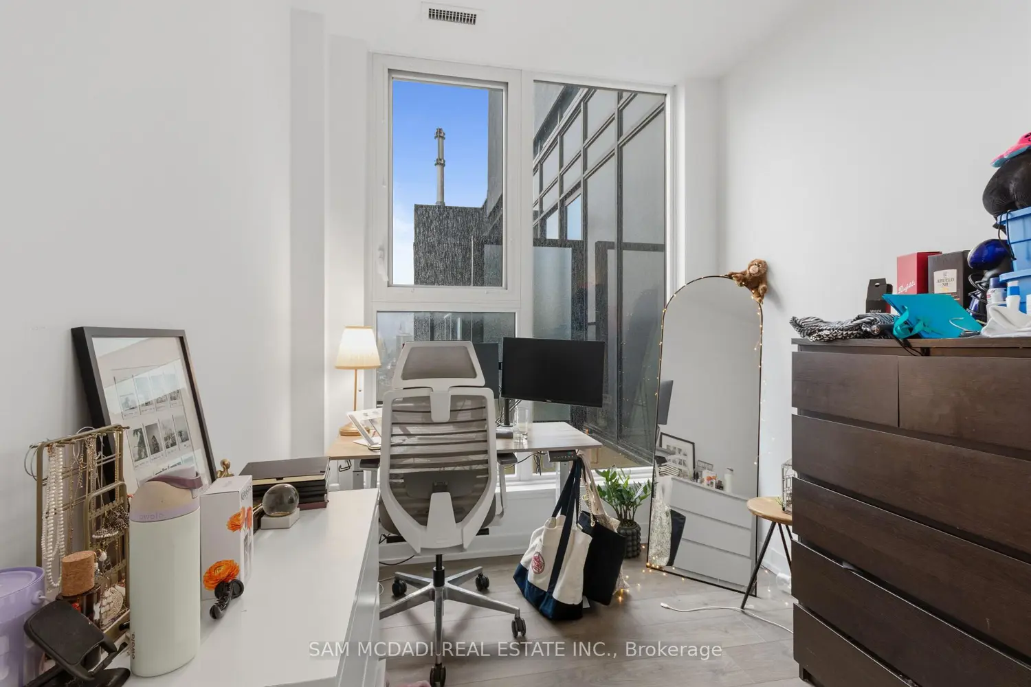 Additional image 3 of 270 Dufferin Street Ph01