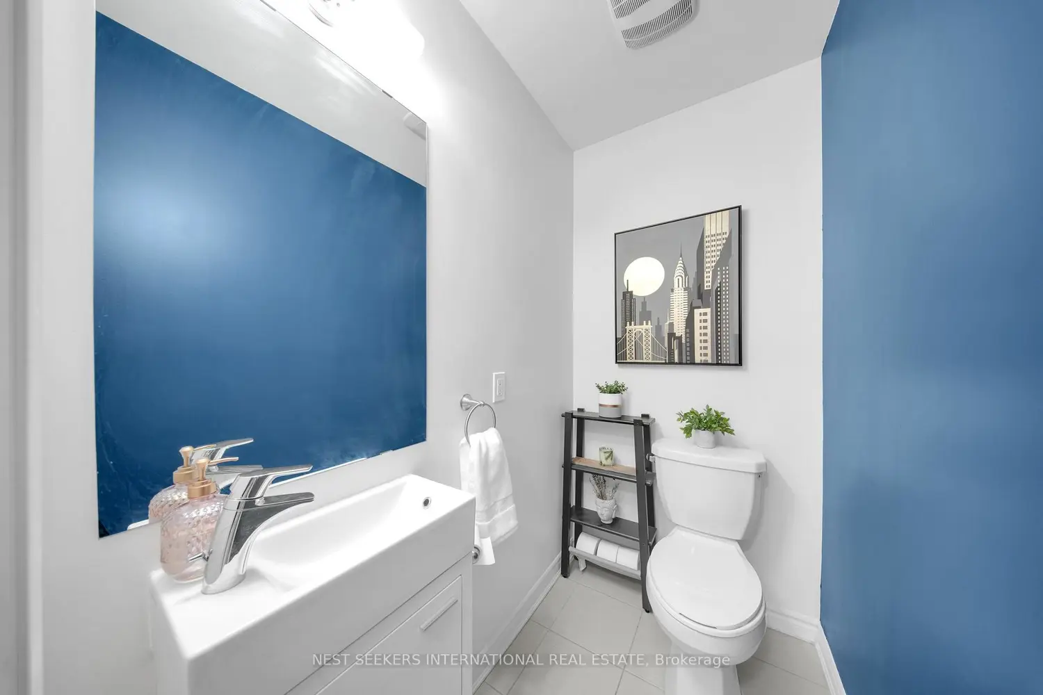1155 Stroud Lane 2 photo 4