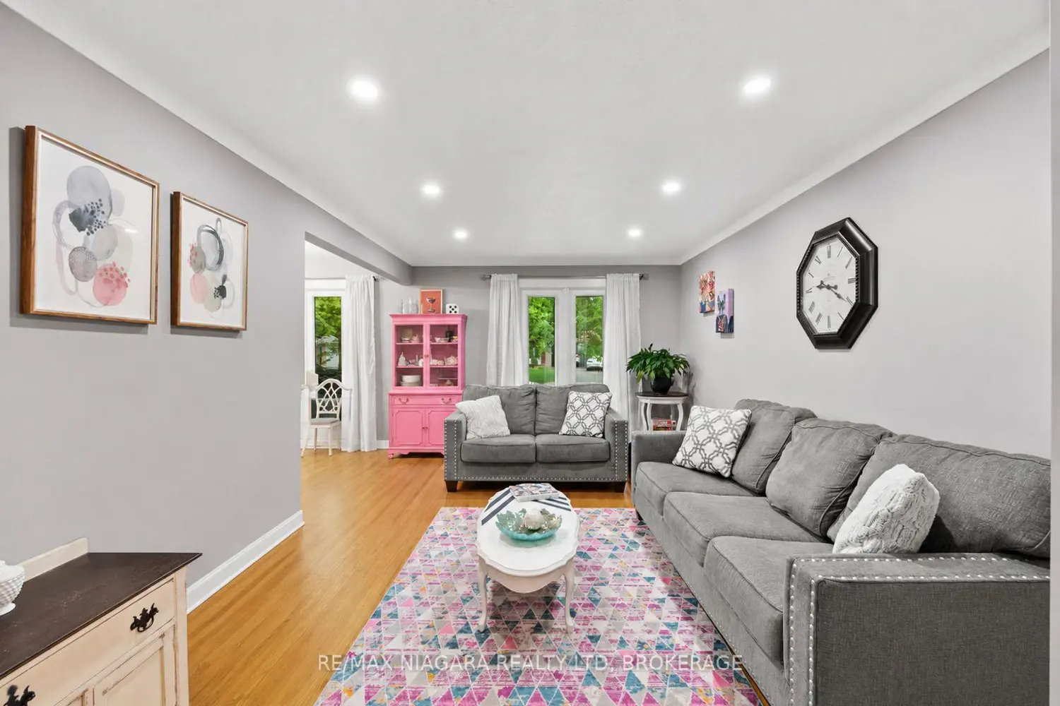 7 Ameer Drive photo 4