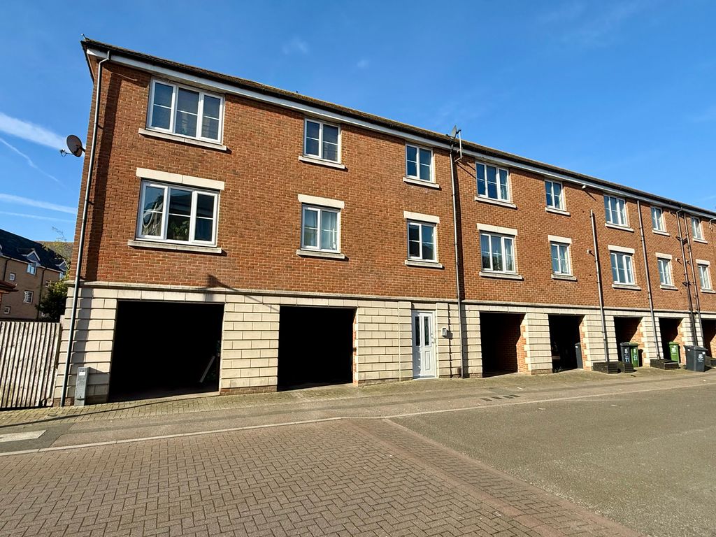 2 bed flat for saleLadbrooke Road, Cobholm, Great Yarmouth NR31