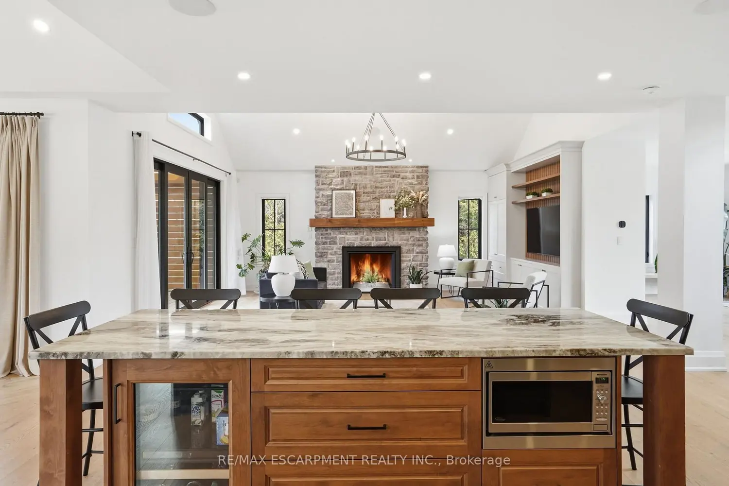 136 Rockcliffe Road photo 4