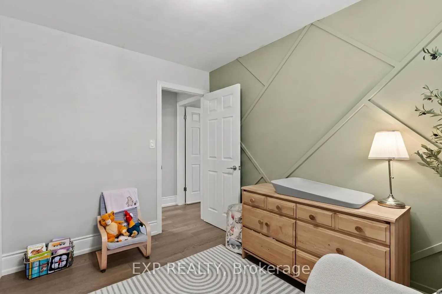 15 Chatham Road photo 2