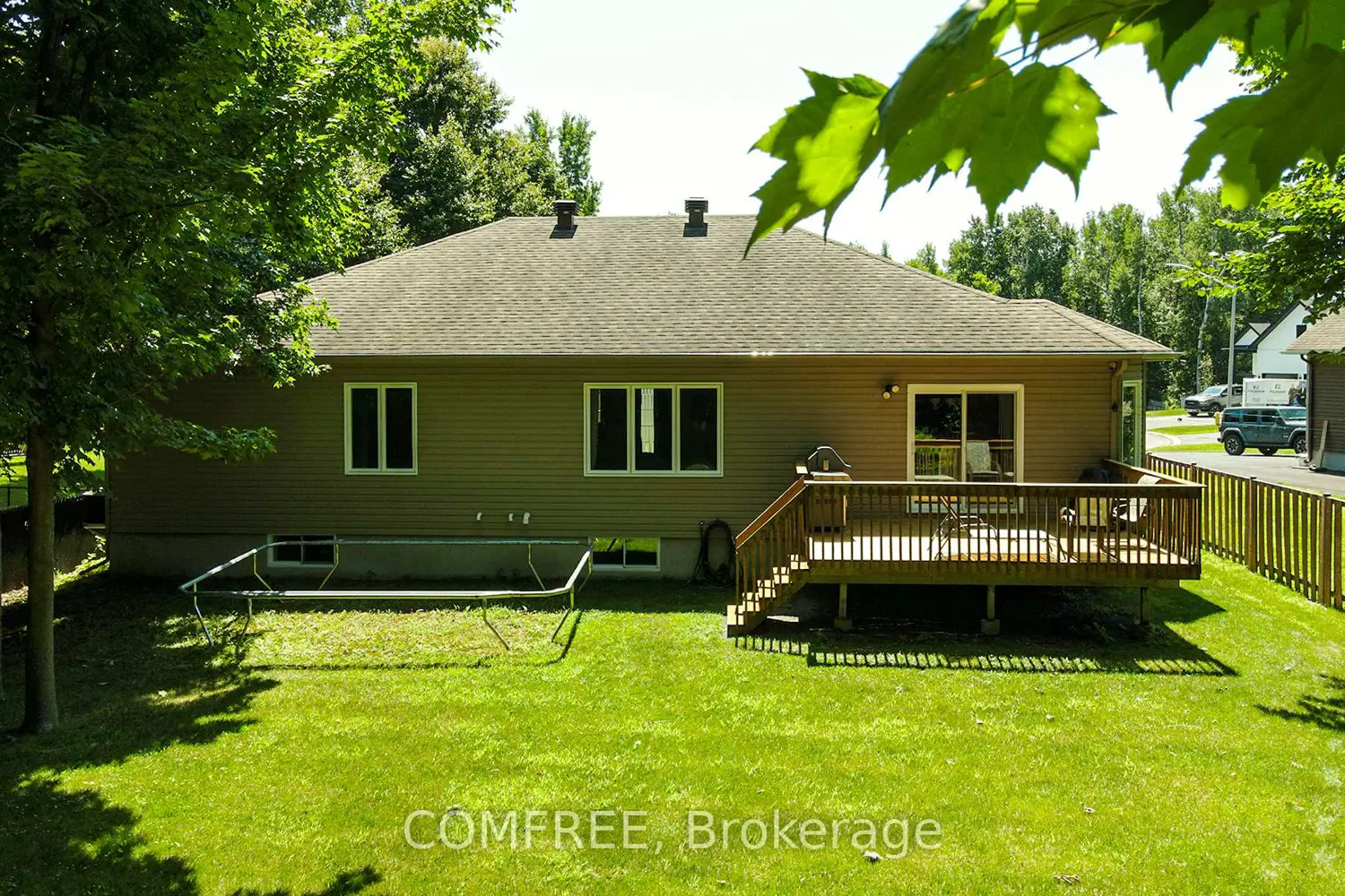 115 Larose Lane photo 2