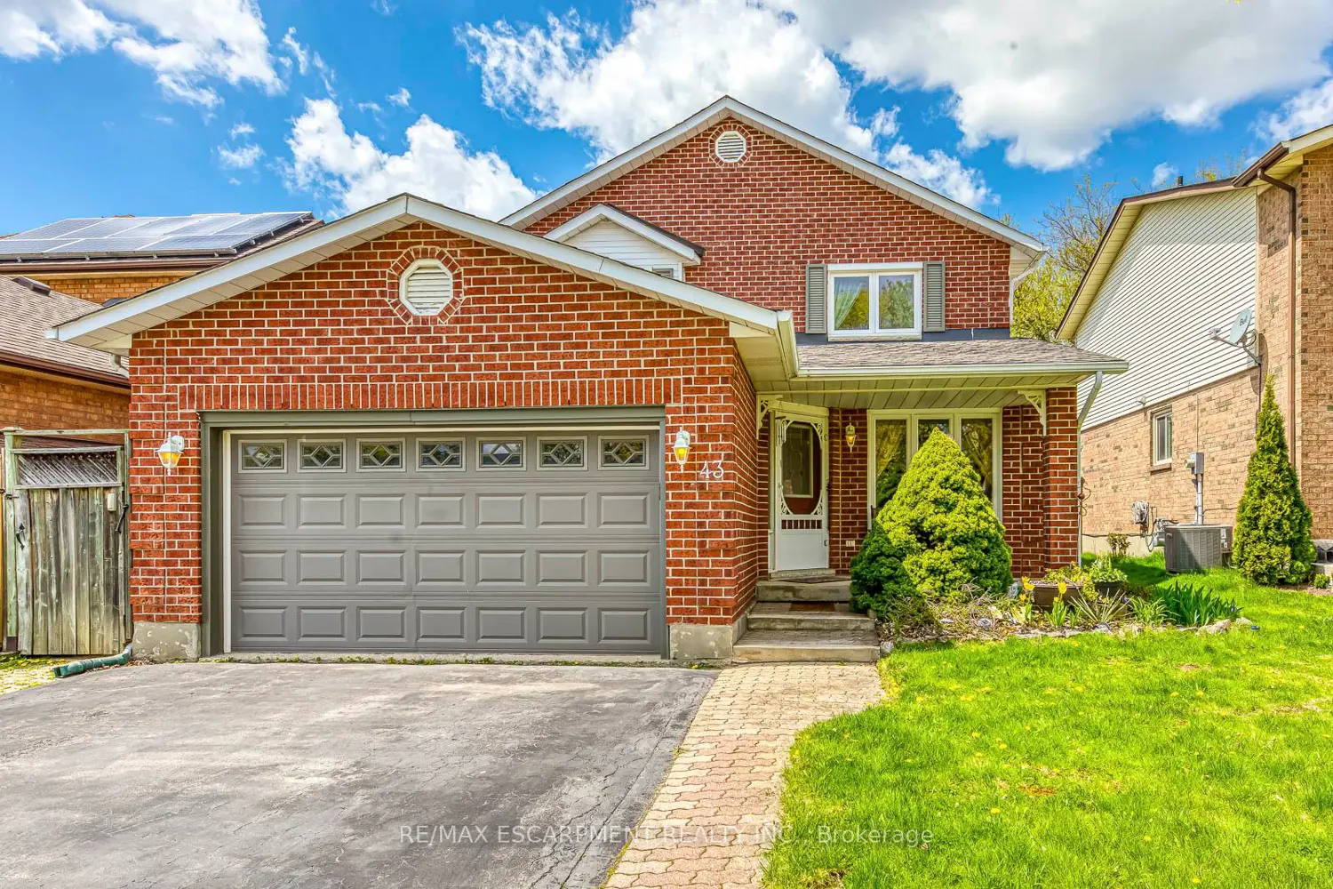 43 Niska Drive photo 2