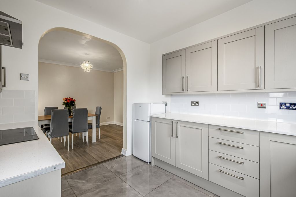 Additional image 12 of 3 bed detached house for saleThong Lane, Gravesend DA12