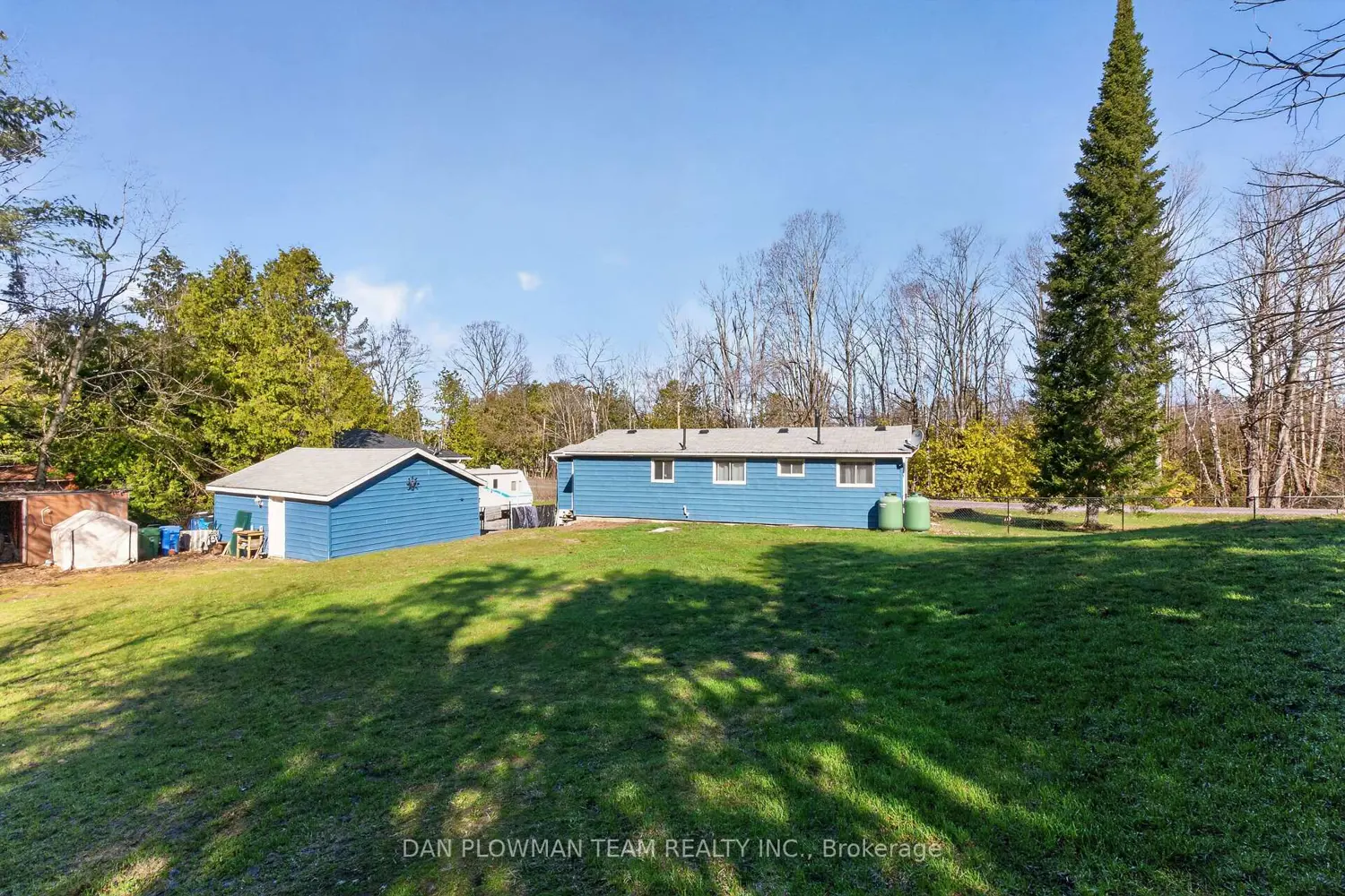 Additional image 16 of 1545 Westview Crescent